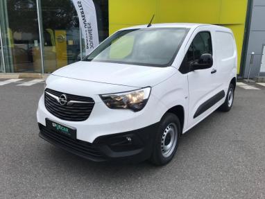 Voir le détail de l'offre de cette OPEL Combo Cargo L1H1 650kg 1.5 100ch Pack Clim de 2021 en vente à partir de 207.86 €  / mois