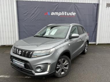 Voir le détail de l'offre de cette SUZUKI Vitara 1.4 Boosterjet Hybrid 129ch Privilège Allgrip de 2022 en vente à partir de 208.1 €  / mois