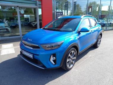 Voir le détail de l'offre de cette KIA Stonic 1.0 T-GDi 100ch Collection de 2024 en vente à partir de 21 499 € 
