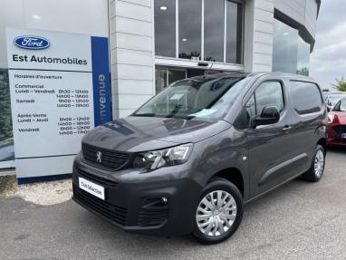 Voir le détail de l'offre de cette PEUGEOT Partner M 650kg BlueHDi 130ch S&S EAT8 de 2023 en vente à partir de 330.79 €  / mois