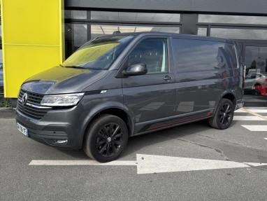 Voir le détail de l'offre de cette VOLKSWAGEN Transporter Fg 2.8T L1H1 2.0 TDI 204ch Edition DSG7 de 2023 en vente à partir de 42 999 €