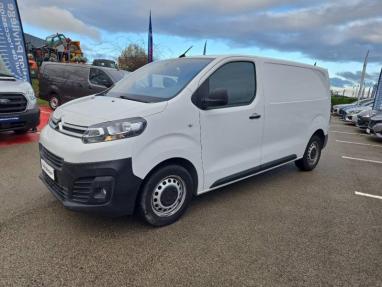Voir le détail de l'offre de cette CITROEN Jumpy Fg M 2.0 BlueHDi 120ch S&S Driver de 2021 en vente à partir de 258.88 €  / mois