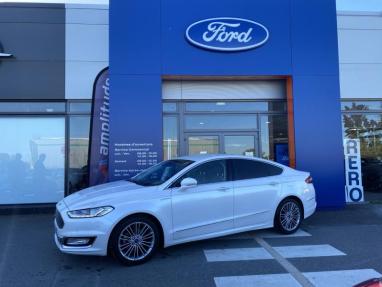 Voir le détail de l'offre de cette FORD Mondeo HYBRID 187ch Vignale BVA 4p de 2018 en vente à partir de 245.94 € / mois